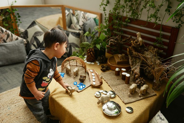 Exploring natural materials at Evoke Early Learning Child Care Centre in Albert Park and South Melbourne.